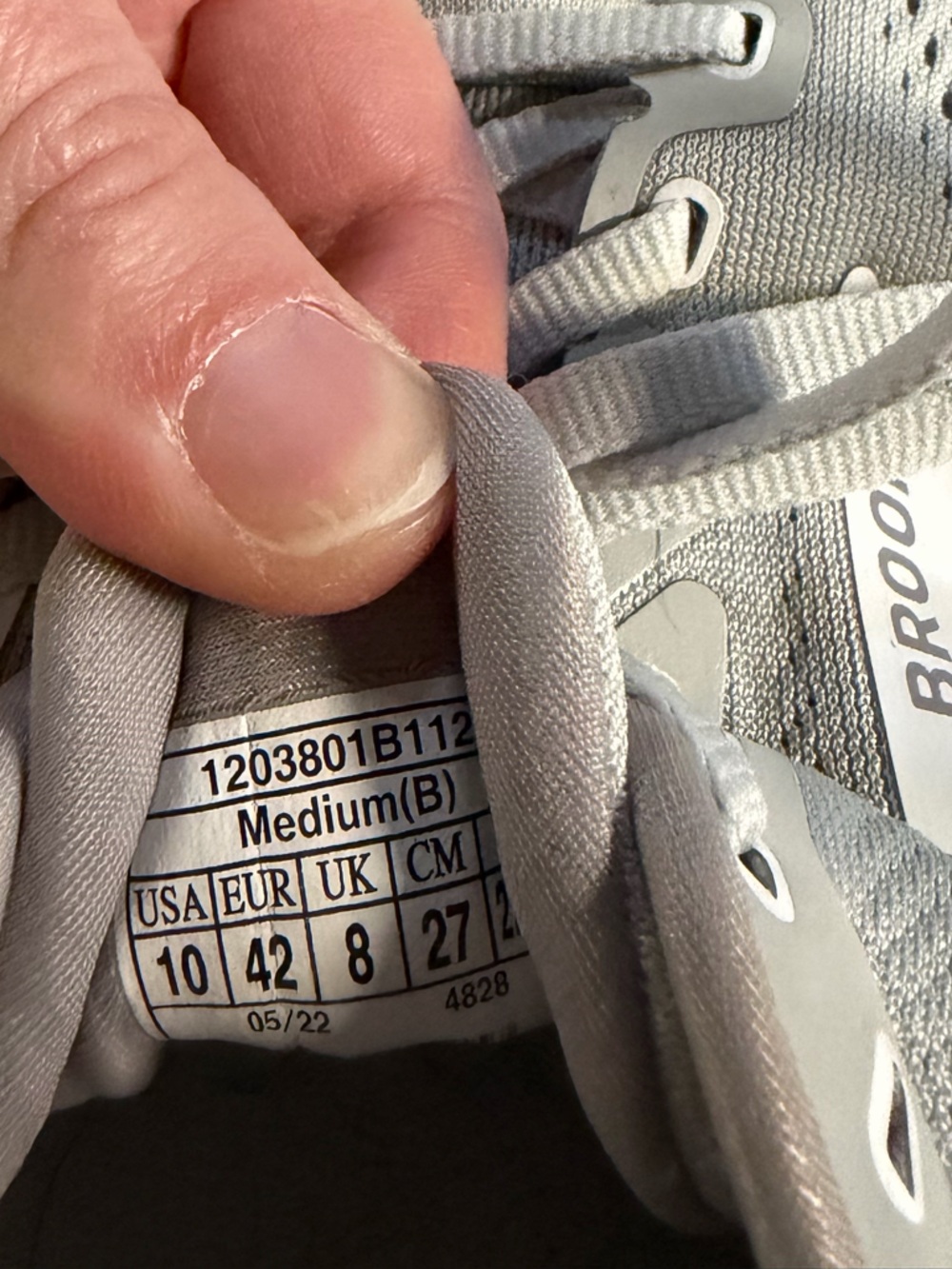 Brooks Shoes - Picture 4 of 8